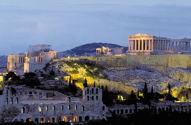 The fullest Greece travel guide for a great budget trip for first timers