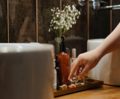 How To Choose The Right Bathroom Accessories