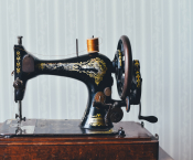 How to Choose the Right Sewing Machine